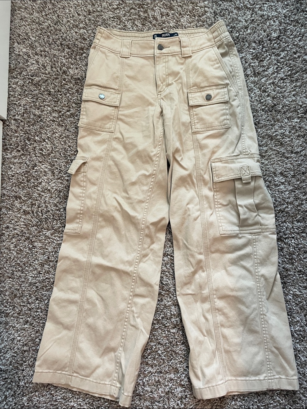 Women’s Beige Cargo Pants - Brand: Hollister